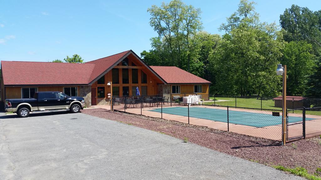 K&G Lodge Oswego Extérieur photo